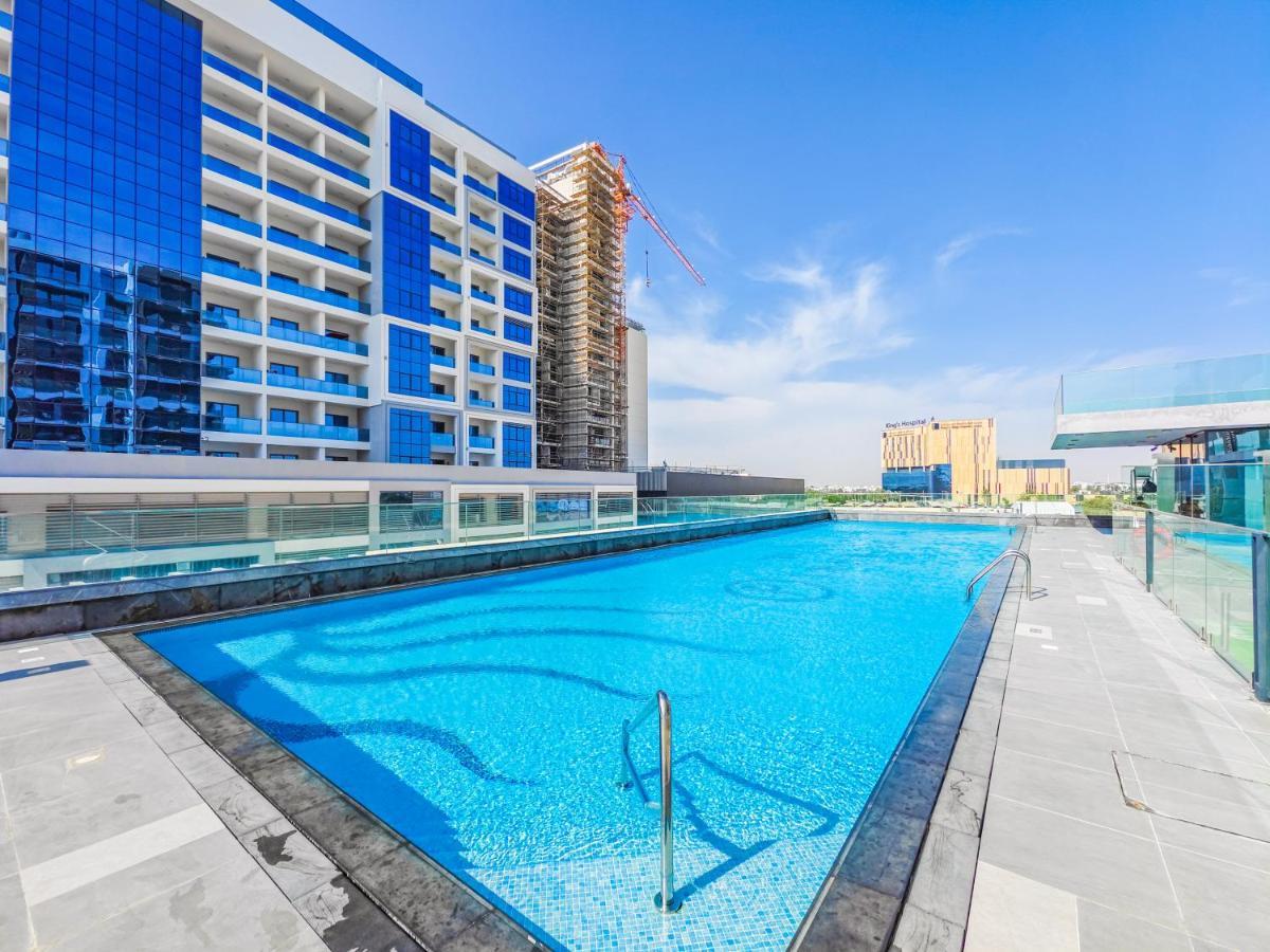 Charming With Balcony Near Hills Park * Dubai